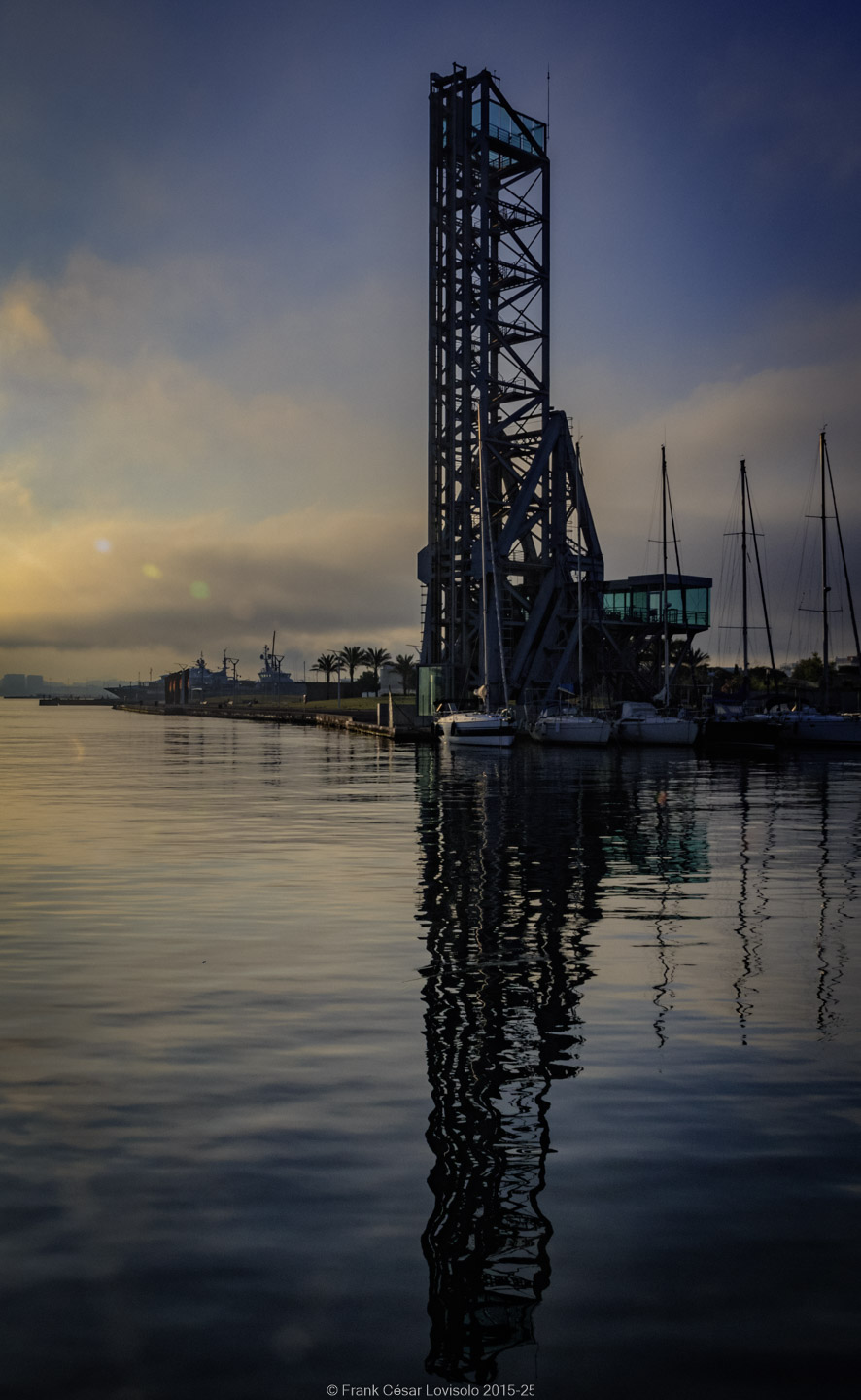 accumulation,périgrination,Photographies - Photographies - Frank César LOVISOLO - L’accumulation est une technique artistique popularisée par Arman, artiste français qui l’a beaucoup travaillée et théorisée. Tel qu’Arman la définit et la produit, l’accumulation est un rassemblement d’objets identiques dans une très grande quantité, généralement fondue dans du plexiglas.