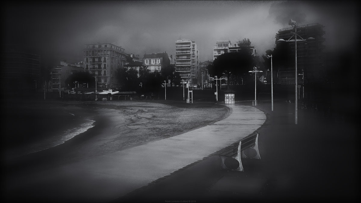accumulation,périgrination,Photographies - Photographies - Frank César LOVISOLO - L’accumulation est une technique artistique popularisée par Arman, artiste français qui l’a beaucoup travaillée et théorisée. Tel qu’Arman la définit et la produit, l’accumulation est un rassemblement d’objets identiques dans une très grande quantité, généralement fondue dans du plexiglas.