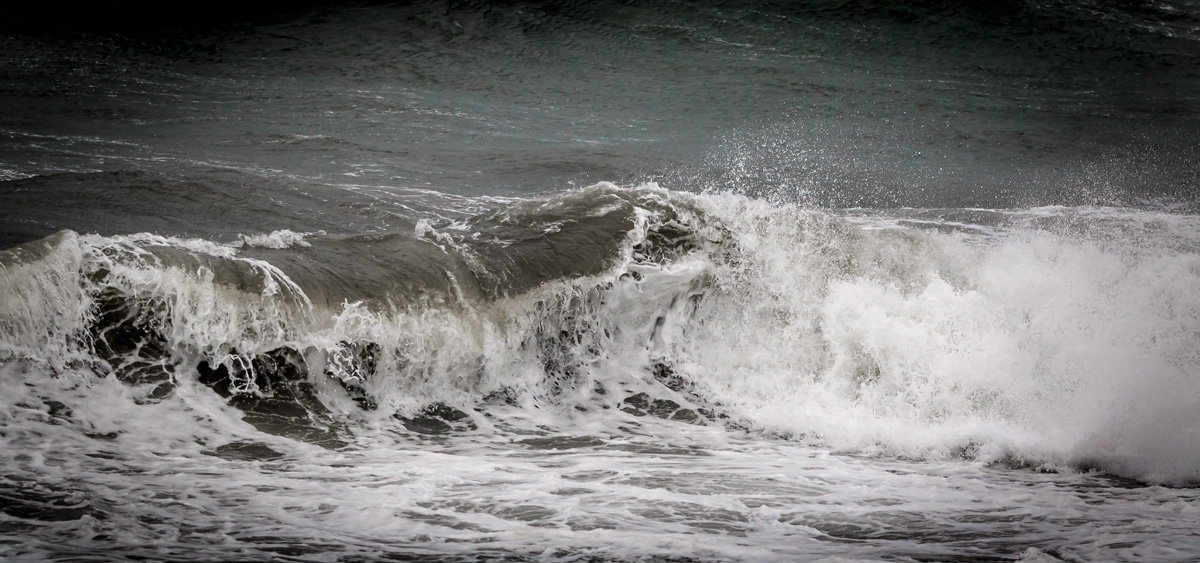 accumulation,périgrination,Photographies - Photographies - Frank César LOVISOLO - L’accumulation est une technique artistique popularisée par Arman, artiste français qui l’a beaucoup travaillée et théorisée. Tel qu’Arman la définit et la produit, l’accumulation est un rassemblement d’objets identiques dans une très grande quantité, généralement fondue dans du plexiglas.