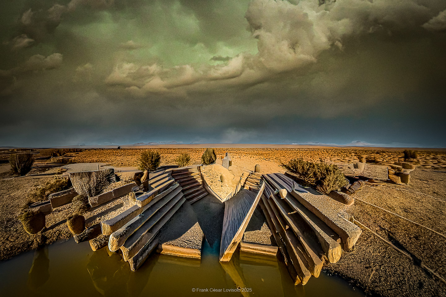 Terraces to wait for the water that comes from the desert.