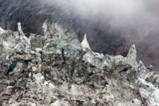 Le Glacier de Bionnassay - L'agonie des géants - Mer de glace Le Glacier de Bionnassay - L'agonie des géants