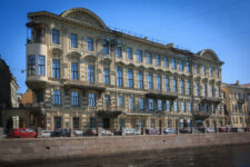 Saint-Pétersbourg - Article 4 : Fontanka, Kryukov, Moïka, Zimnyaya Kanavka, Neva - Neva Saint-Pétersbourg - Article 4 : Fontanka, Kryukov, Moïka, Zimnyaya Kanavka, Neva