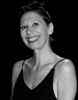 Lautréamont,Isidore Ducasse,Chants de Maldoror - Sauvage pour Lautréamont - Frank César LOVISOLO - Isidore Lucien Ducasse, connu sous le pseudonyme de Lautréamont, est une figure majeure et singulière de la littérature française du XIXᵉ siècle. Auteur d’une œuvre brève mais profondément novatrice, il est principalement reconnu pour Les Chants de Maldoror, texte radical qui annonce certaines des orientations esthétiques du symbolisme et, surtout, du surréalisme. Longtemps ignorée, son œuvre n’a été pleinement reconnue qu’au XXᵉ siècle. 